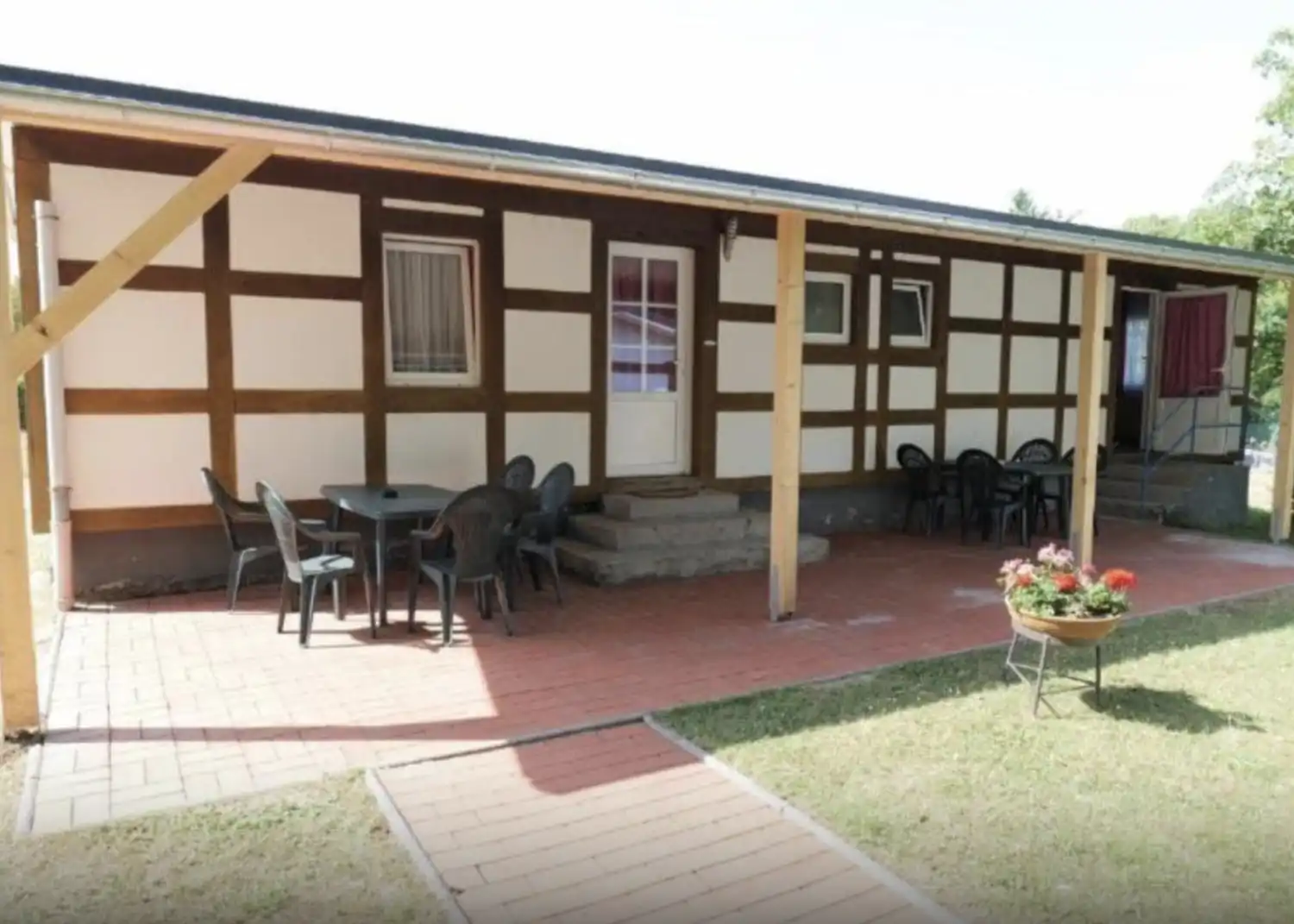 bungalow 1